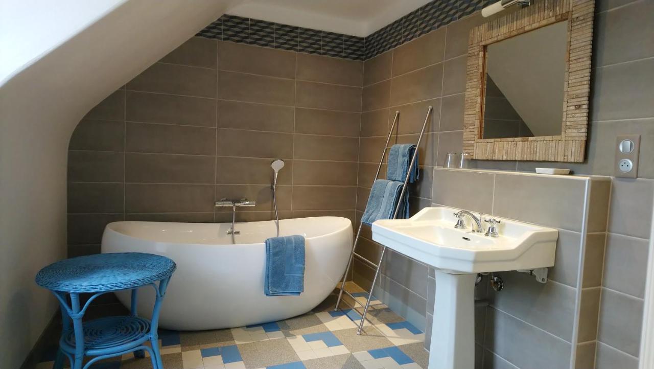 Bed and Breakfast Manoir De Conjon Crouay Exterior foto